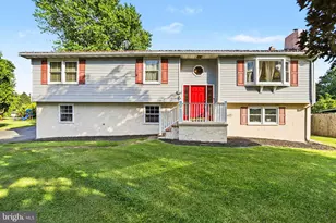 6 Parker Dr, Christiana, PA 17509 - Photo 1