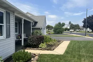306 Willow Ln, New Holland, PA 17557 - Photo 4