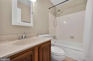 1360 Blue Jay Dr, Lancaster, PA 17601 - Photo 28