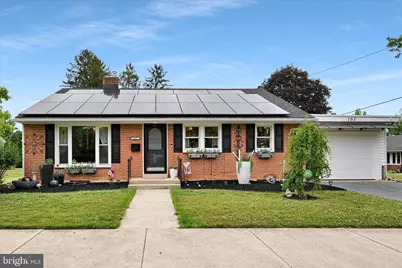 161 N Laurel Street, Manheim, PA 17545 - Photo 2