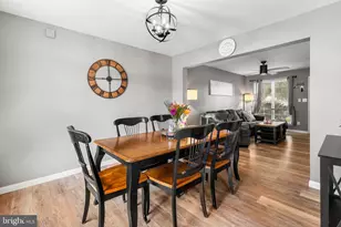309 Parklawn Ct, Lancaster, PA 17601 - Photo 8
