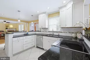 306 Laurel Oak Ln, Lancaster, PA 17602 - Photo 18