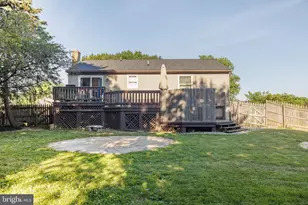 208 N Church St, Mountville, PA 17554 - Photo 2