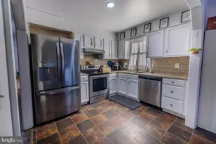 208 N Church St, Mountville, PA 17554 - Photo 12