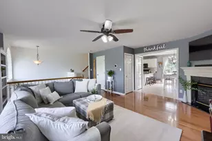 725 Skywalk Ln, Lancaster, PA 17601 - Photo 8