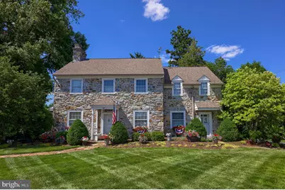 371 E Main Street, New Holland, PA 17557 - Photo 1