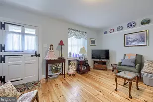 371 E Main St, New Holland, PA 17557 - Photo 22