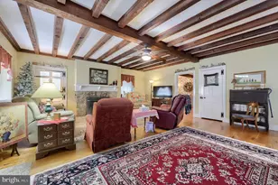 371 E Main St, New Holland, PA 17557 - Photo 4
