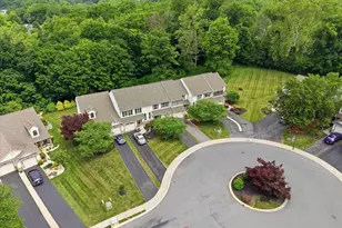 435 Rabbit Hill Ln, Lancaster, PA 17603 - Photo 1