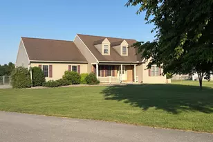 137 S Ronks Rd, Ronks, PA 17572 - Photo 2