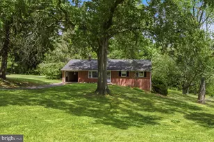 329 Fairview Dr, Lititz, PA 17543 - Photo 8