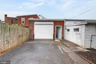 325 Cherry St, Columbia, PA 17512 - Photo 2