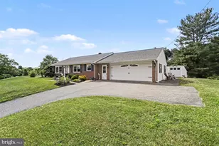 273 W Penn Grant Rd, Willow Street, PA 17584 - Photo 4