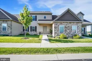 140 Ridgefield Dr, Elizabethtown, PA 17022 - Photo 2