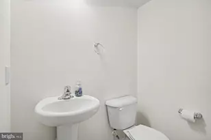 1223 Hershey Ln, Lancaster, PA 17601 - Photo 22