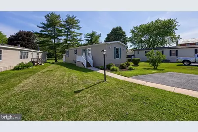 752 Sherry Lane, Lancaster, PA 17601 - Photo 2