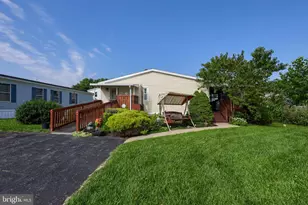 109 Jemfield Ct, Lancaster, PA 17603 - Photo 1