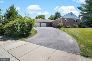 814 S Cedar St, Lititz, PA 17543 - Photo 4