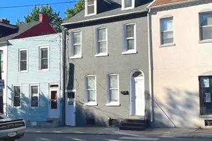 441 E Strawberry St, Lancaster, PA 17602 - Photo 2