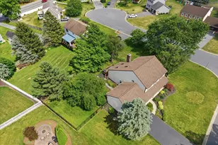 1313 Pennscott Dr, Landisville, PA 17538 - Photo 10