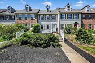 48 Pennwick Dr, Lititz, PA 17543 - Photo 1