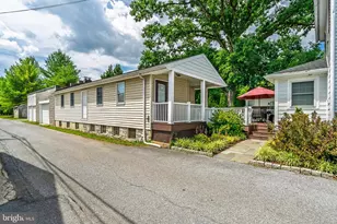 120 W Lemon St, Lititz, PA 17543 - Photo 2