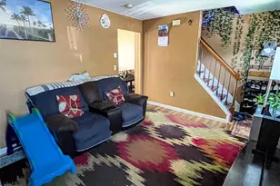250 Heatherwood Dr, Ephrata, PA 17522 - Photo 2