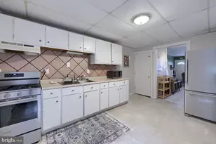 630 N Market St, Lancaster, PA 17603 - Photo 12