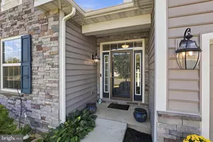 137 Goldenfield Dr, Lancaster, PA 17603 - Photo 4