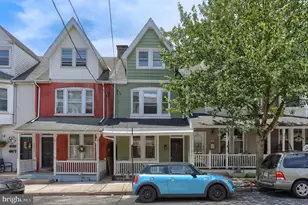426 Nevin St, Lancaster, PA 17603 - Photo 1