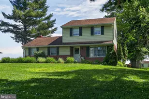 1106 Village Rd, Lancaster, PA 17602 - Photo 1
