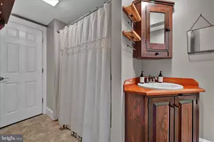 536 W High St, Manheim, PA 17545 - Photo 26
