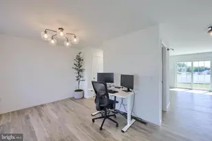 690 N Field Dr, Lancaster, PA 17603 - Photo 6