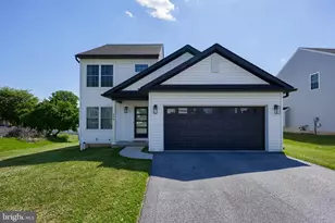 690 N Field Dr, Lancaster, PA 17603 - Photo 1