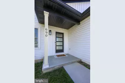 690 N Field Drive, Lancaster, PA 17603 - Photo 4