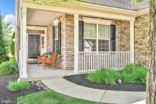 1546 Emerson Dr, Mount Joy, PA 17552 - Photo 4