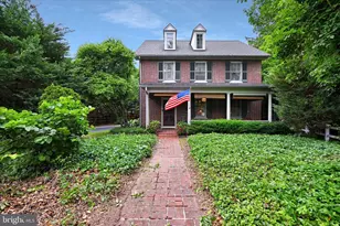 11 Union Ave, New Holland, PA 17557 - Photo 2