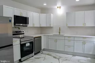 341 S Prince St, Lancaster, PA 17603 - Photo 2