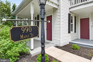 990 Maple St, Lititz, PA 17543 - Photo 4