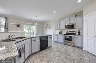 404 Malory St, Lancaster, PA 17603 - Photo 24