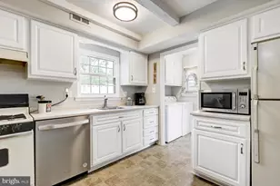 425 Valleybrook Dr, Lancaster, PA 17601 - Photo 8