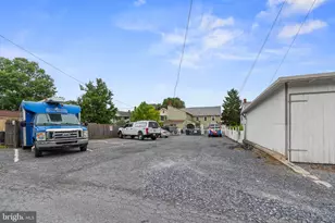 128 E Main St, Mount Joy, PA 17552 - Photo 4