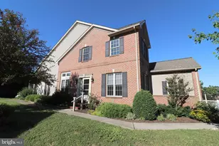 61 Weaver Ave, Ephrata, PA 17522 - Photo 1
