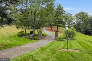 3646 Meadow View Rd, Manheim, PA 17545 - Photo 12
