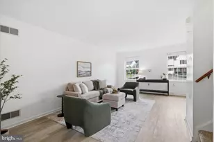 215 Quaking Aspen Ln, Marietta, PA 17547 - Photo 6