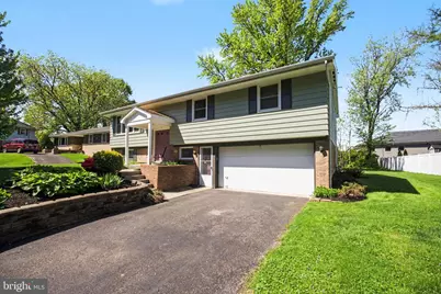 1811 Amity Drive, Lancaster, PA 17601 - Photo 4