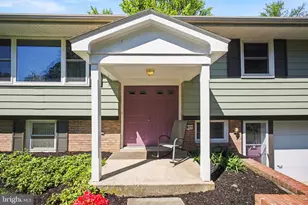 1811 Amity Dr, Lancaster, PA 17601 - Photo 2