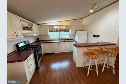215 Pheasant Ridge Circle, Lancaster, PA 17603 - Photo 2