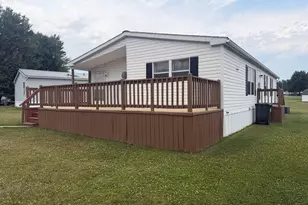 215 Pheasant Ridge Cir, Lancaster, PA 17603 - Photo 1