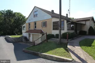 1227 Georgetown Rd, Christiana, PA 17509 - Photo 2